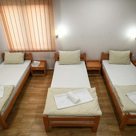 Prenociste I Restoran Ihthis Баина-Башта Экстерьер фото
